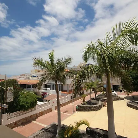 Marina, La Caleta *